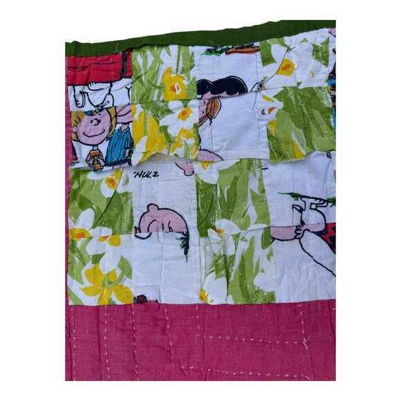 Vtg Handmade Patchwork Crazy Quilt w/Charlie Brown Peanuts Fabric 74"x56" READ - Picture 8 of 12